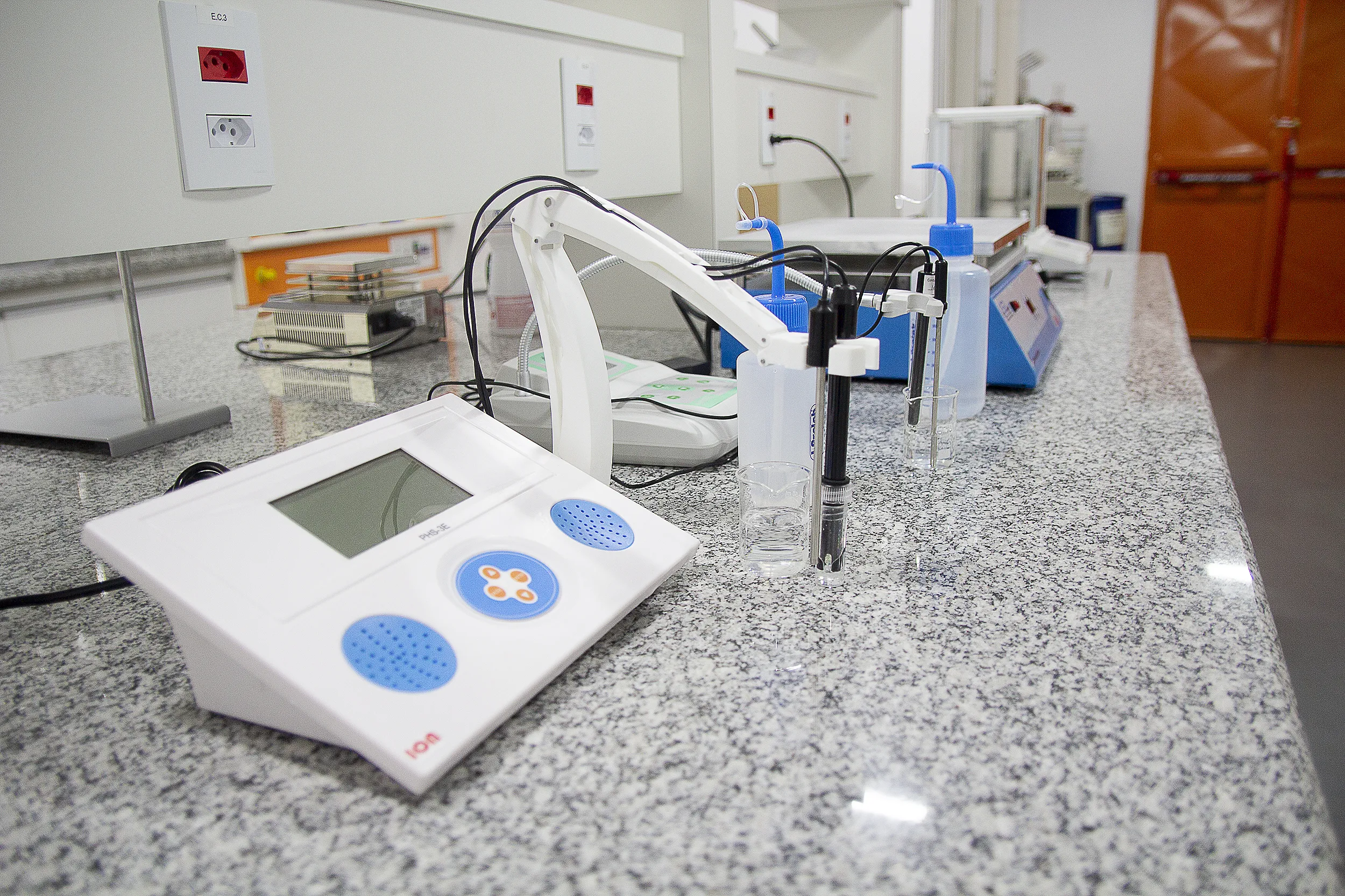 Laboratório Mondial Lab